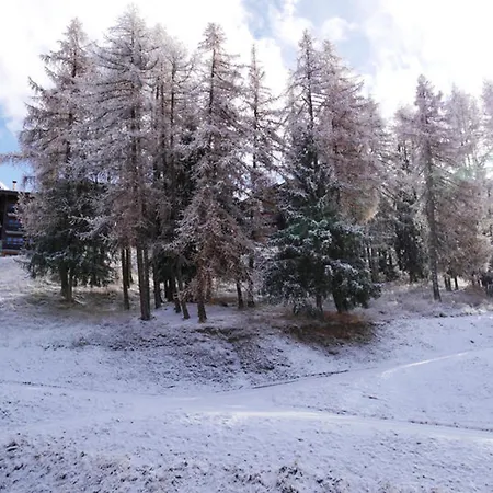 Cosy 2 Pieces + Cabine, Ski-in/ski-out, Balcon Sud, Renove, 6 Pers, Montchavin Les Coches *